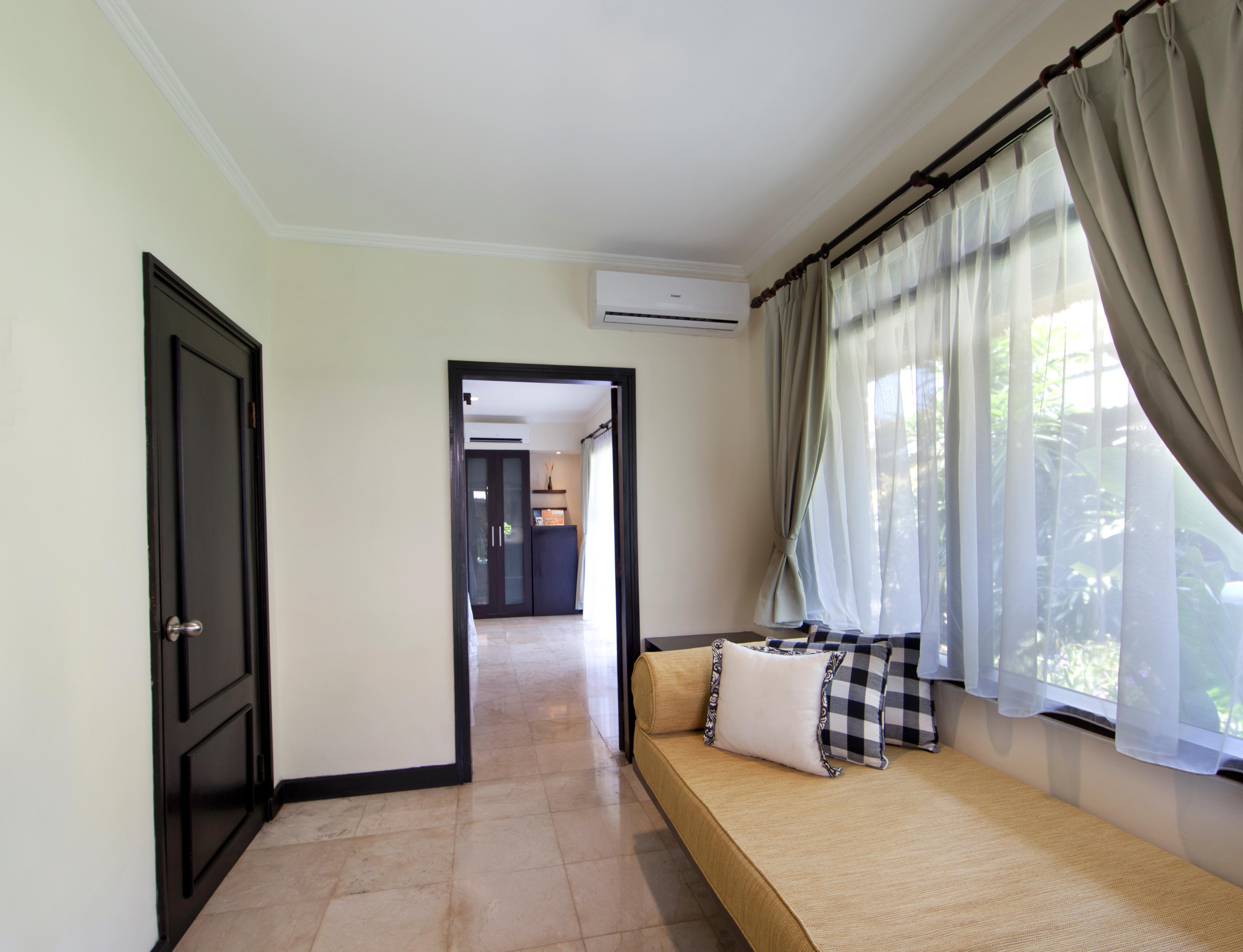 Legian Beach Hotel מראה חיצוני תמונה