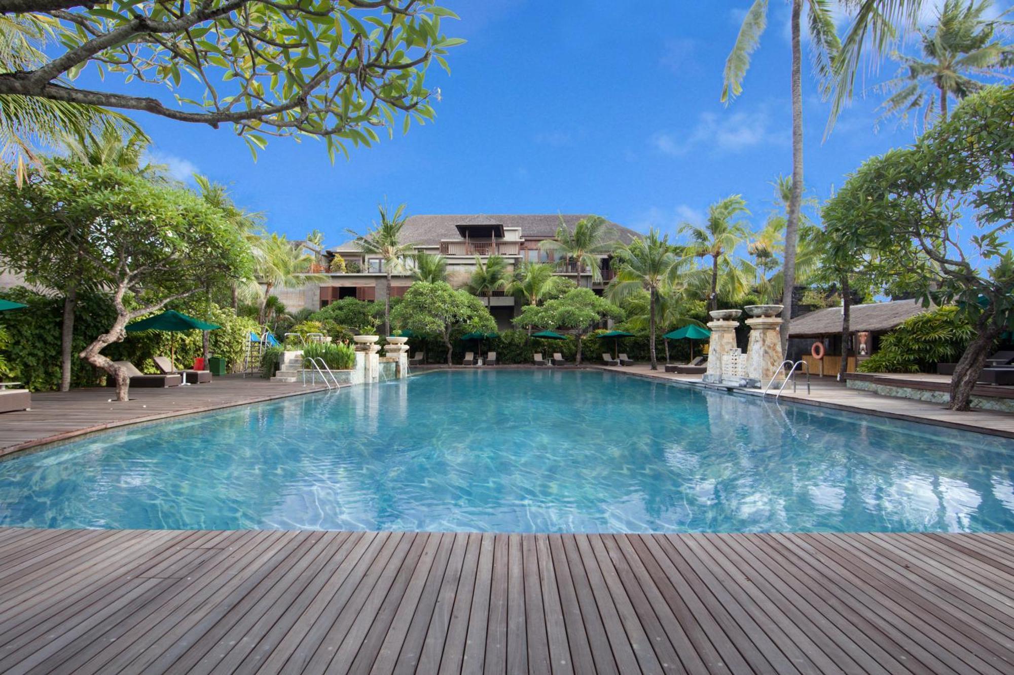 Legian Beach Hotel מראה חיצוני תמונה