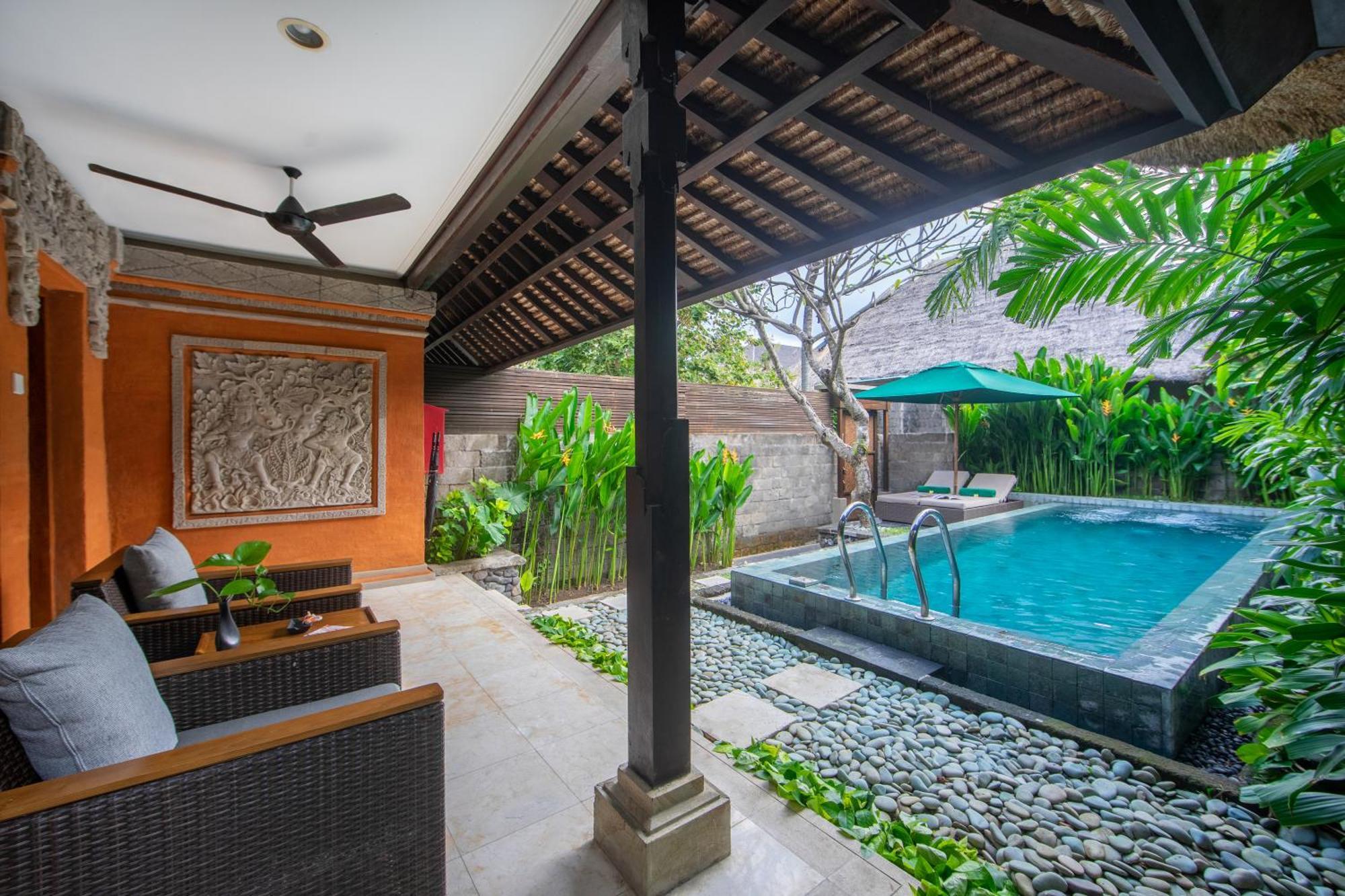 Legian Beach Hotel מראה חיצוני תמונה