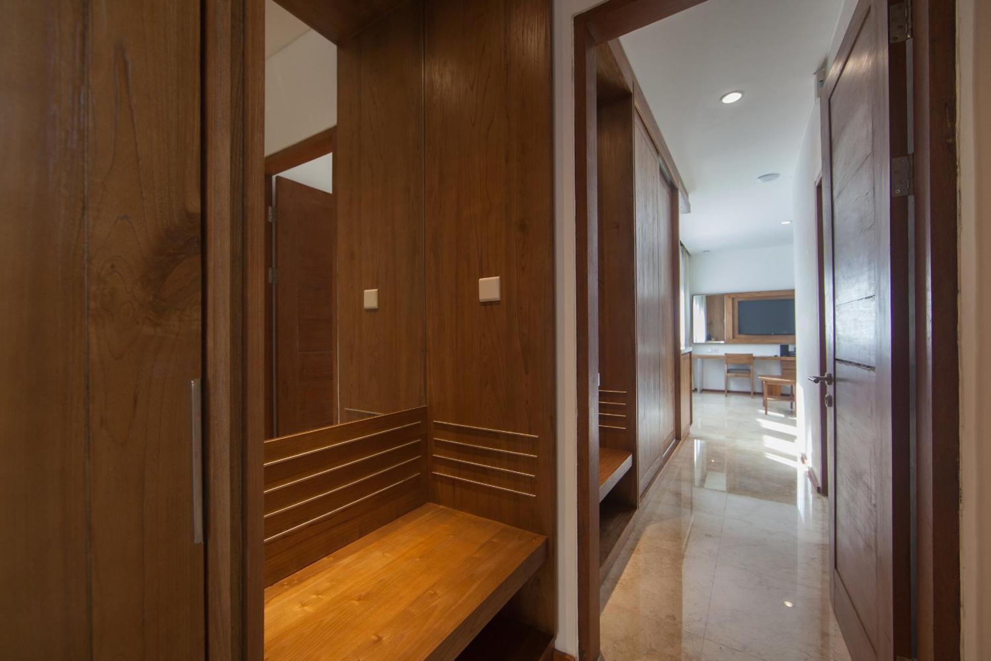 Legian Beach Hotel מראה חיצוני תמונה