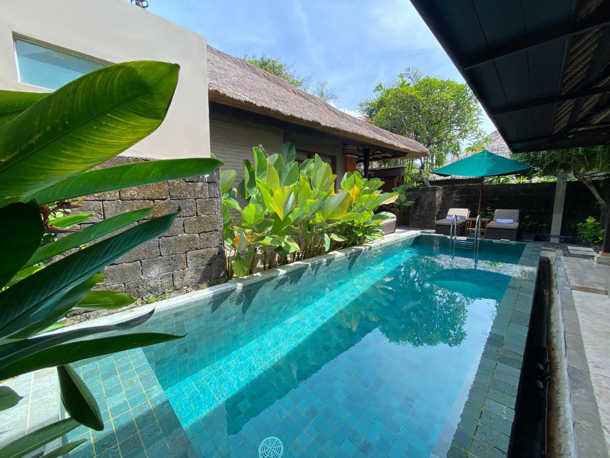 Legian Beach Hotel מראה חיצוני תמונה