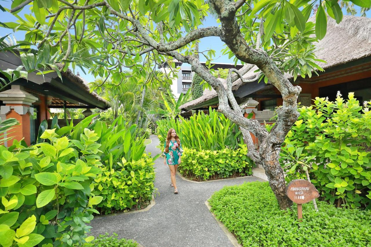 Legian Beach Hotel מראה חיצוני תמונה